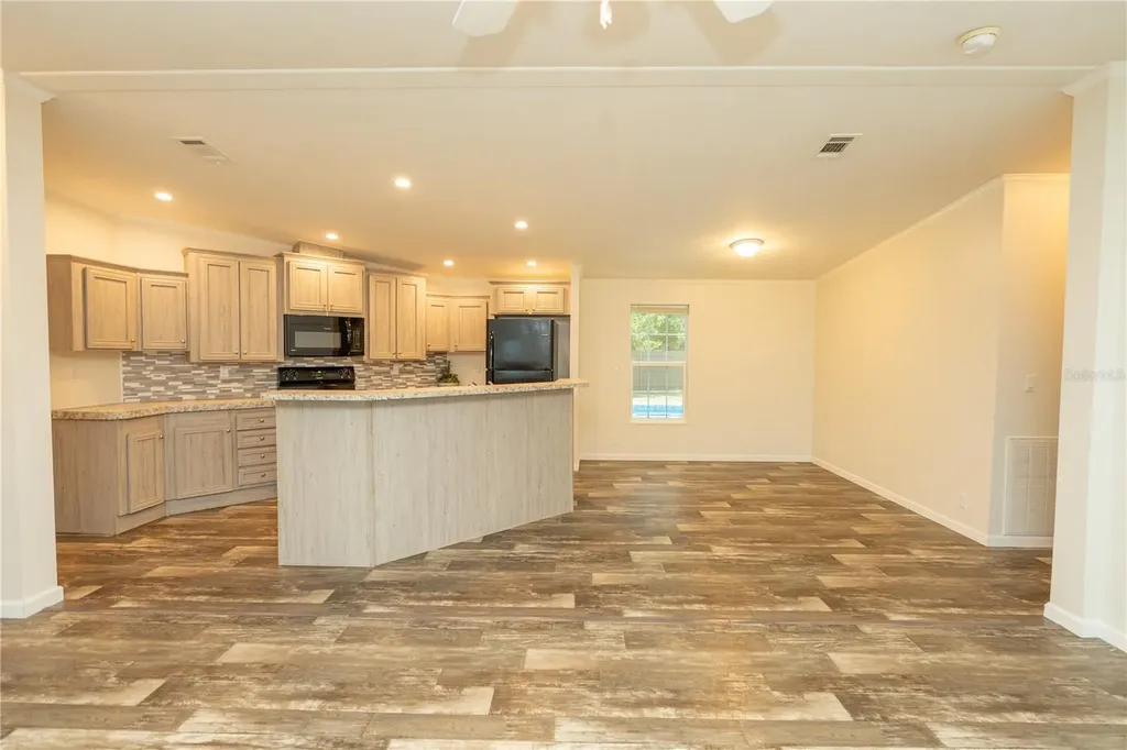 242 Skyline Drive Lady Lake FL 32159