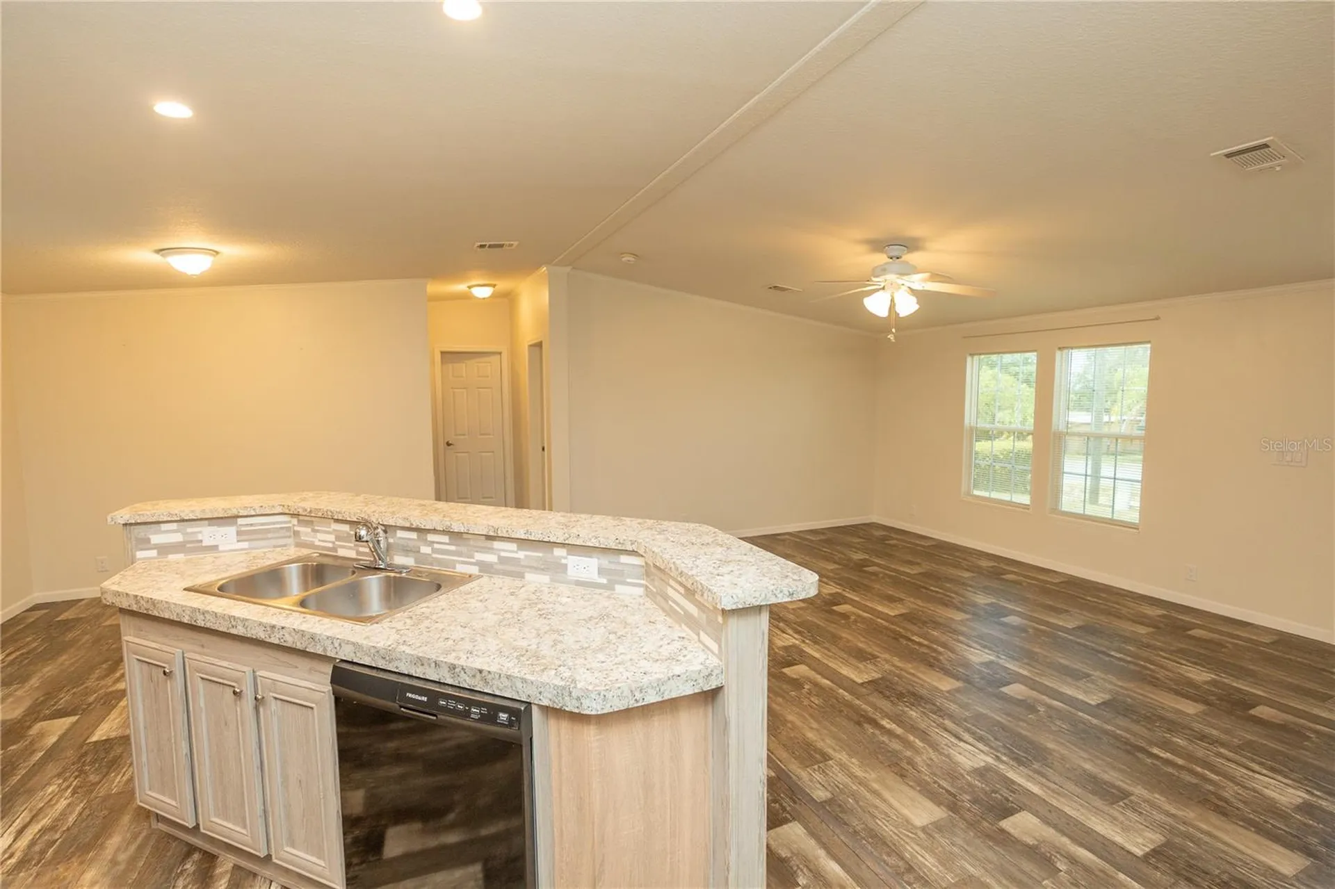 242 Skyline Drive Lady Lake FL 32159