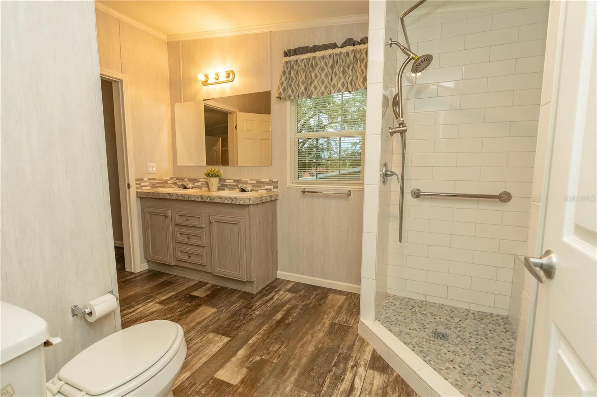 242 Skyline Drive Lady Lake FL 32159