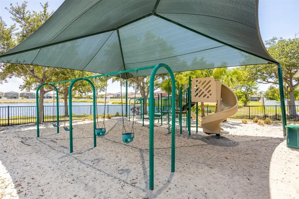 905 Parker Den Drive Ruskin FL 33570