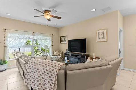 905 Parker Den Drive Ruskin FL 33570