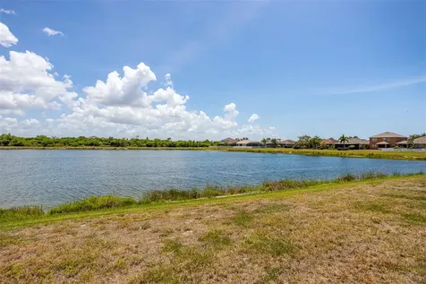 905 Parker Den Drive Ruskin FL 33570