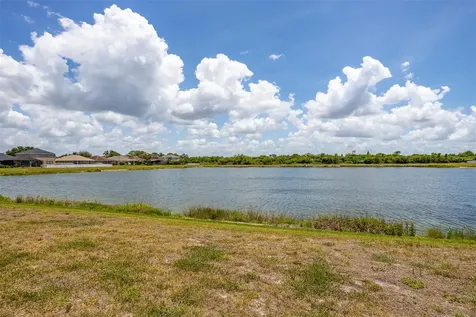 905 Parker Den Drive Ruskin FL 33570