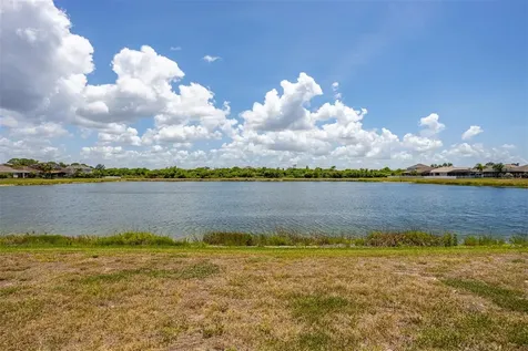 905 Parker Den Drive Ruskin FL 33570