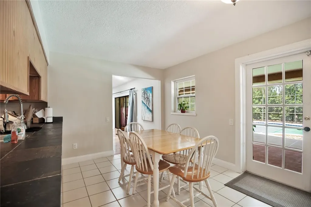 5307 Jade Circle Orlando FL 32812