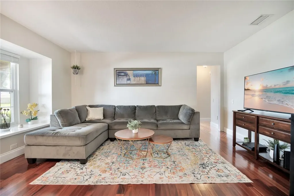5307 Jade Circle Orlando FL 32812