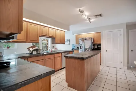5307 Jade Circle Orlando FL 32812