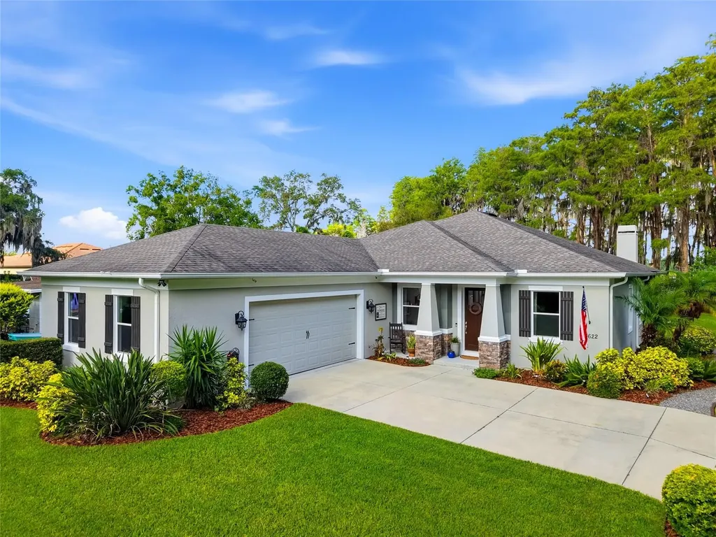 16622 Lakeshore Road Tampa FL 33624