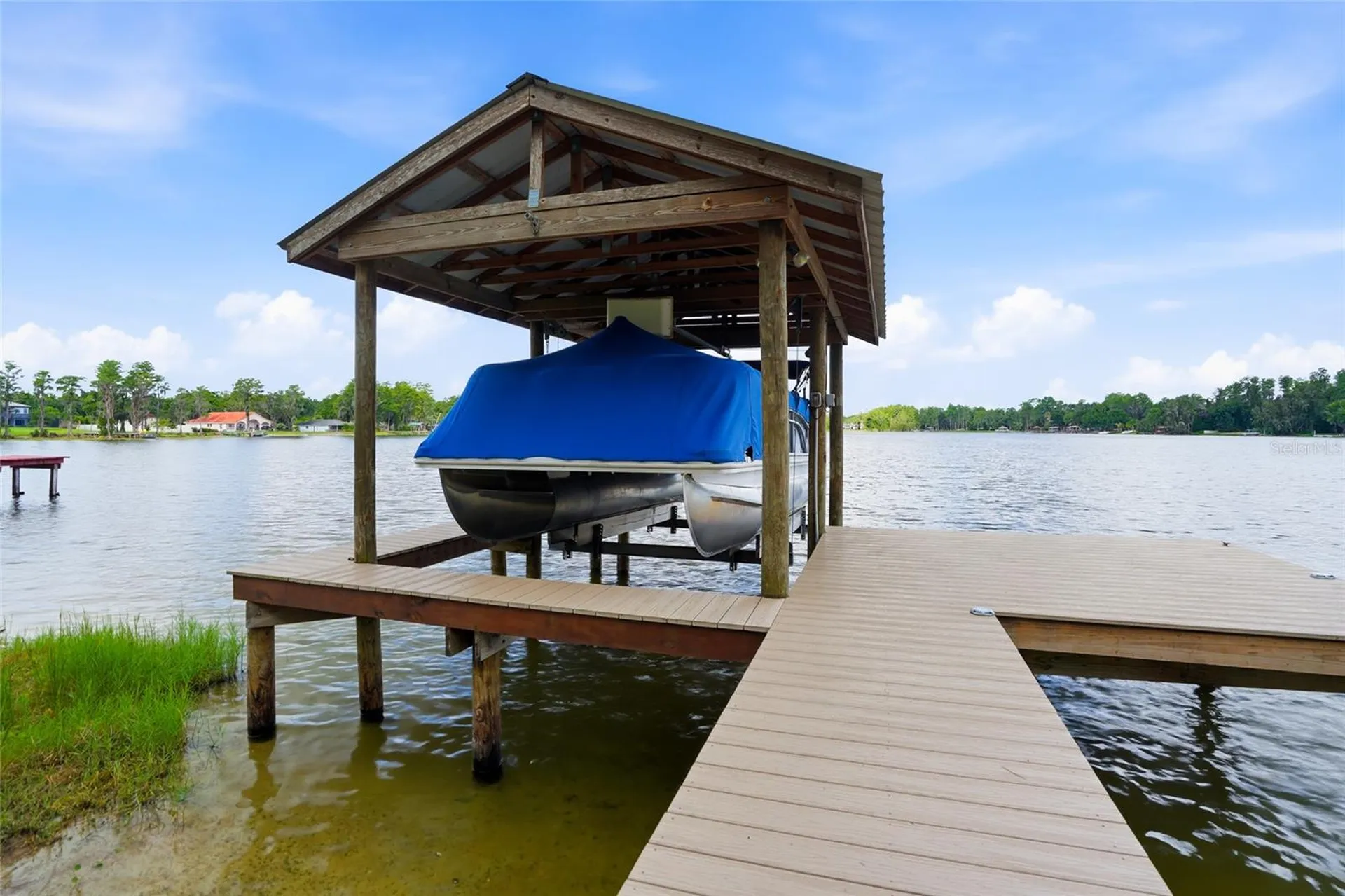 16622 Lakeshore Road Tampa FL 33624