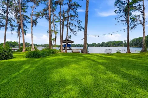 16622 Lakeshore Road Tampa FL 33624