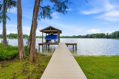 16622 Lakeshore Road Tampa FL 33624
