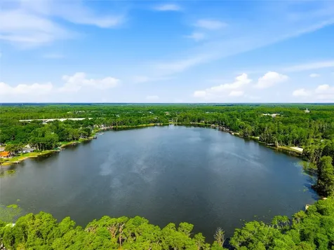 16622 Lakeshore Road Tampa FL 33624