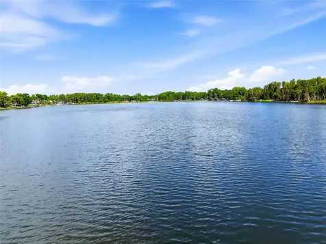 16622 Lakeshore Road Tampa FL 33624