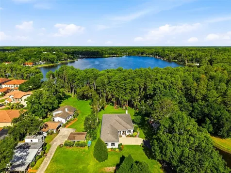 16622 Lakeshore Road Tampa FL 33624
