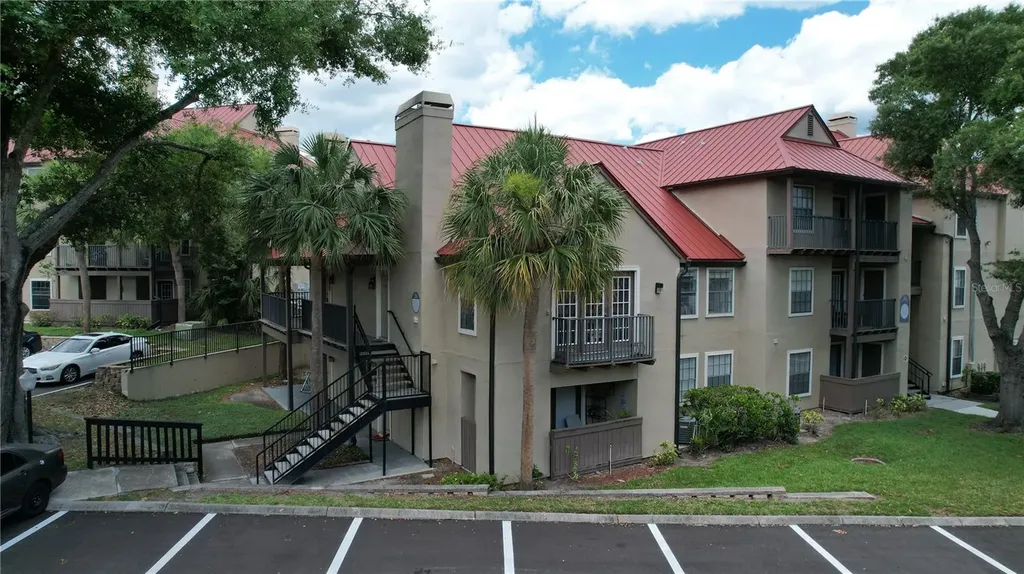216 Afton Square Altamonte Springs FL 32714