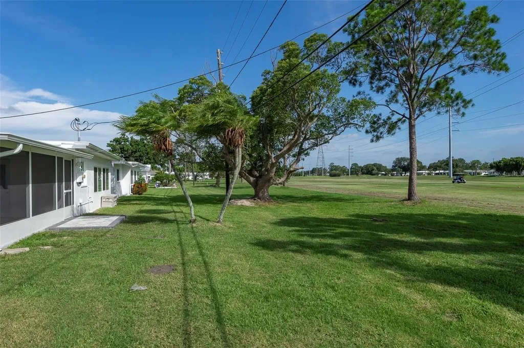 4034 Mainlands Boulevard N Pinellas Park FL 33782
