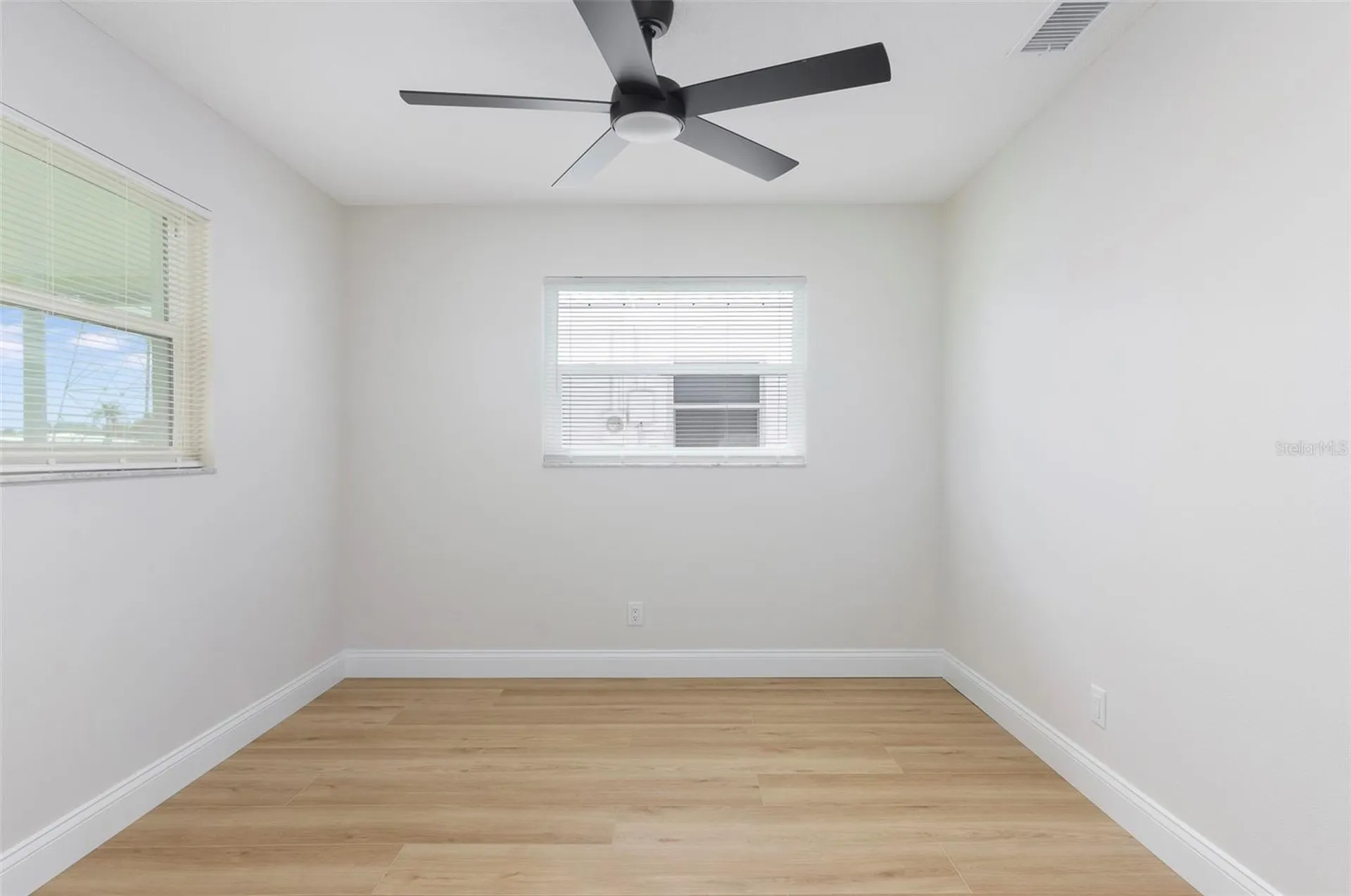 4034 Mainlands Boulevard N Pinellas Park FL 33782