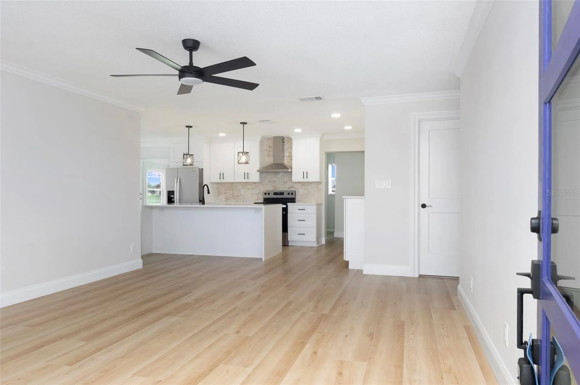 4034 Mainlands Boulevard N Pinellas Park FL 33782