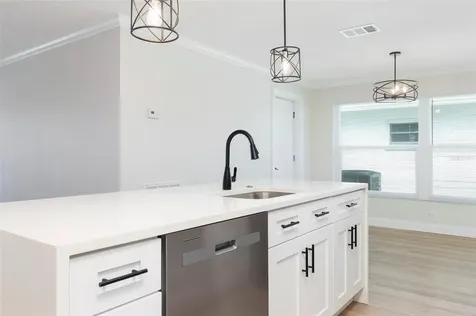4034 Mainlands Boulevard N Pinellas Park FL 33782