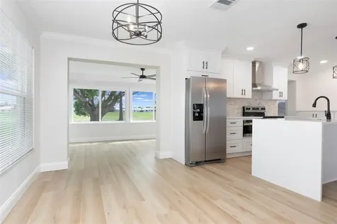 4034 Mainlands Boulevard N Pinellas Park FL 33782