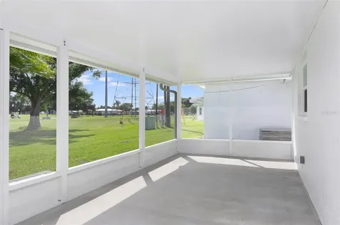 4034 Mainlands Boulevard N Pinellas Park FL 33782