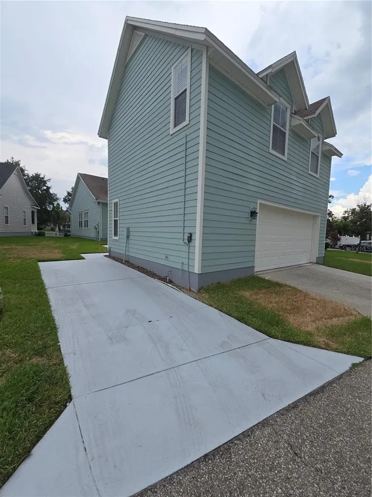 104 Eastpark Crescent Celebration FL 34747