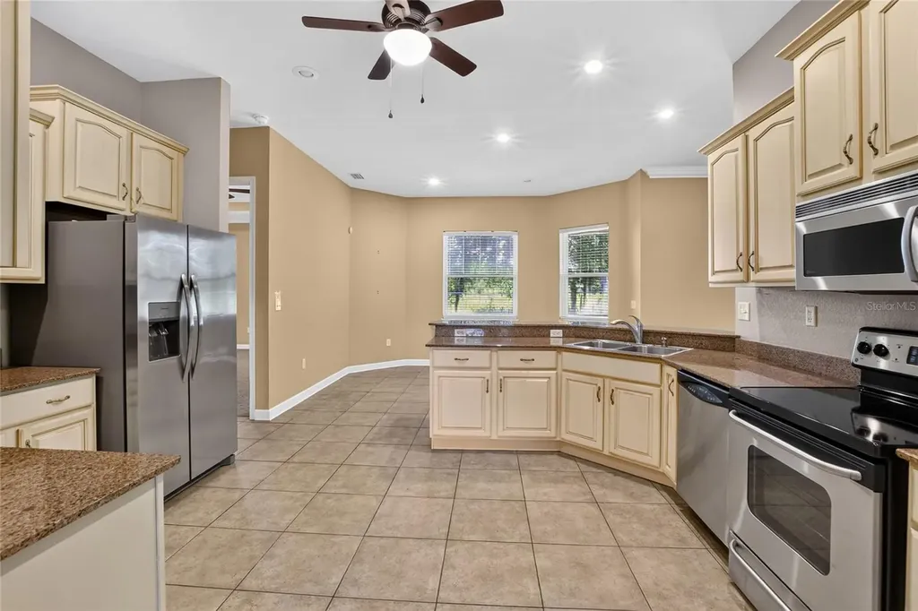 5704 Lake Victoria Drive Lakeland FL 33813