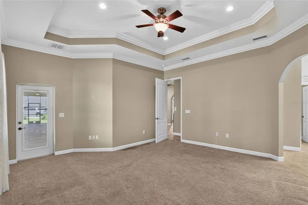 5704 Lake Victoria Drive Lakeland FL 33813