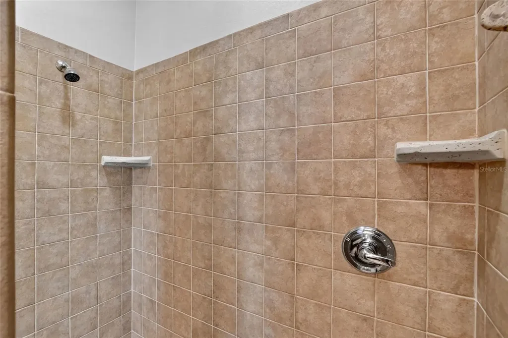 5704 Lake Victoria Drive Lakeland FL 33813