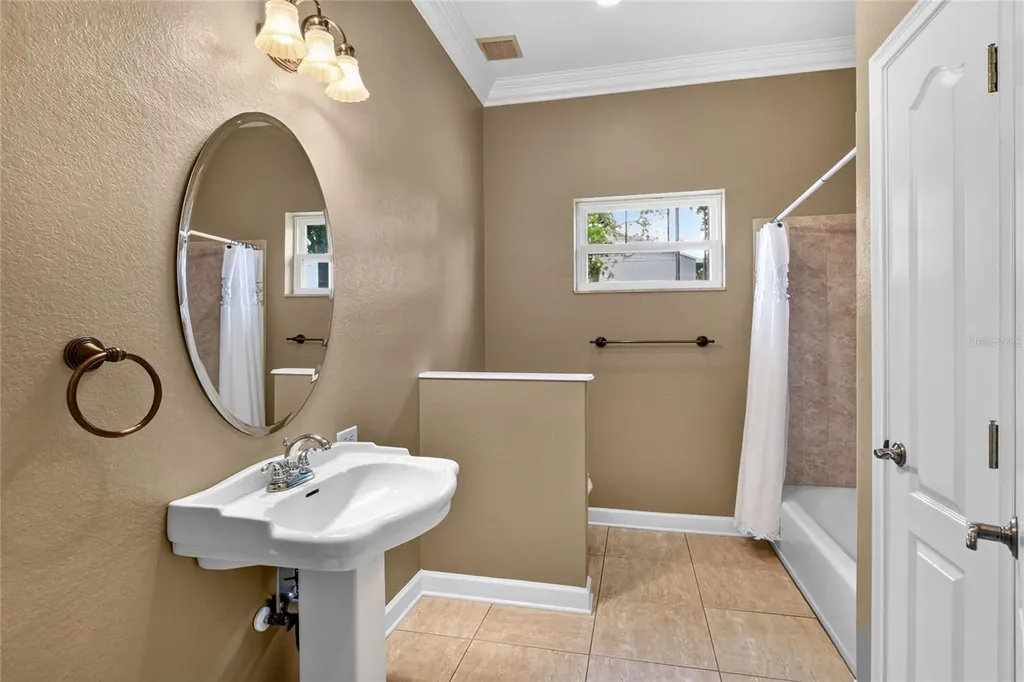 5704 Lake Victoria Drive Lakeland FL 33813