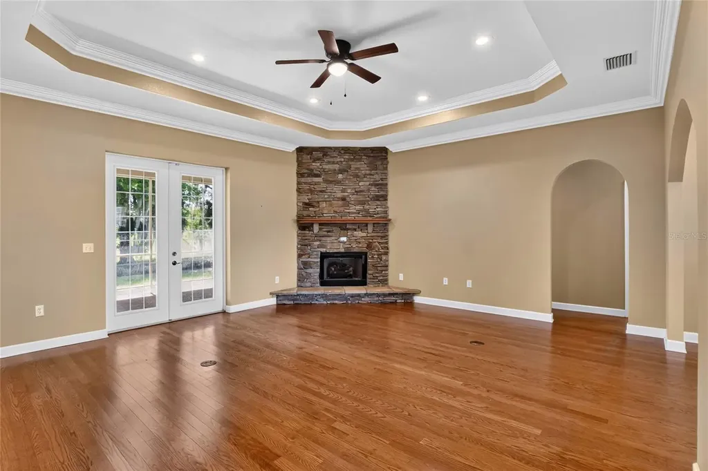 5704 Lake Victoria Drive Lakeland FL 33813