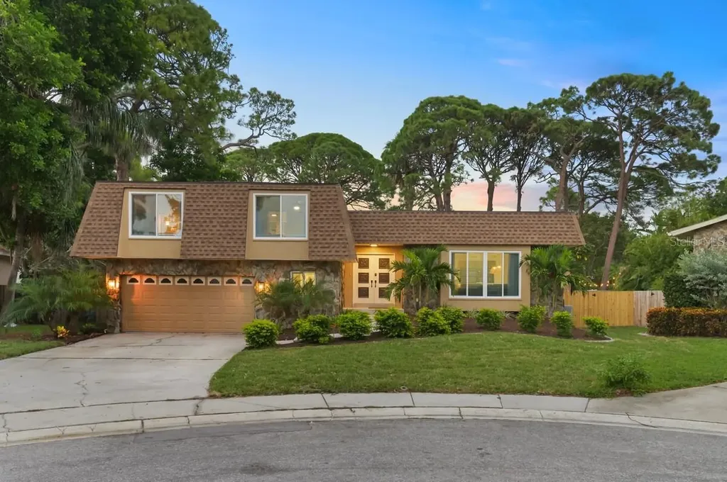 14389 83rd Place Seminole FL 33776