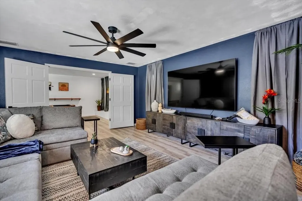 14389 83rd Place Seminole FL 33776