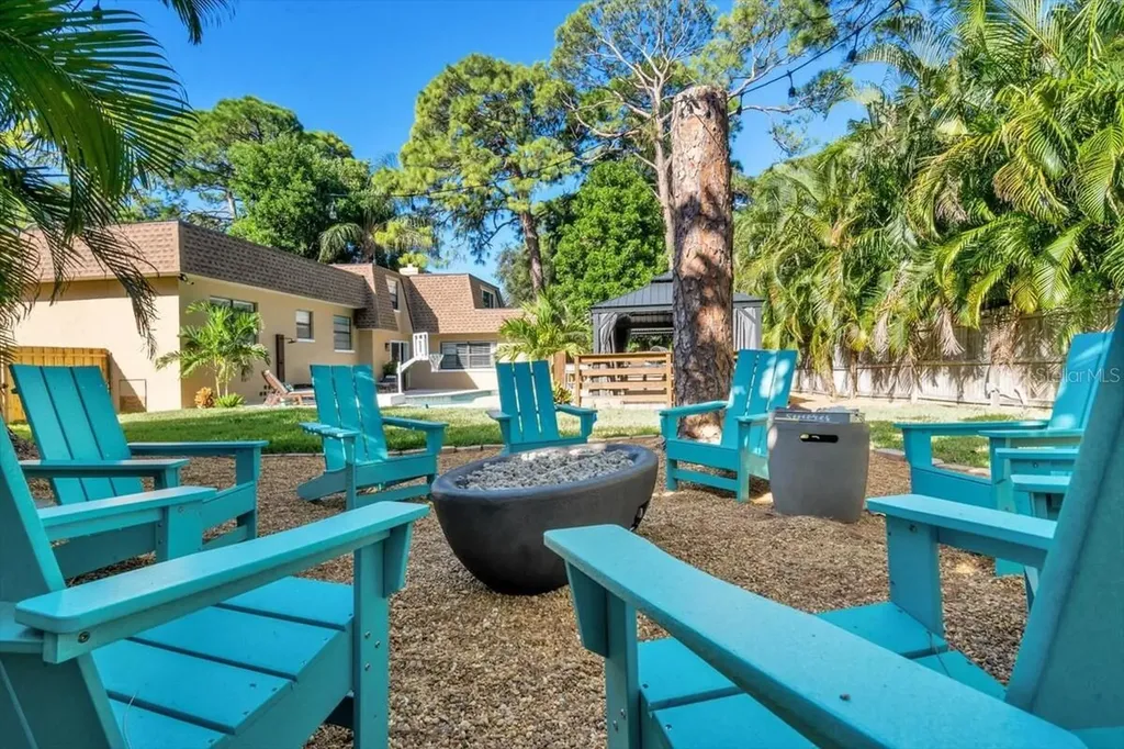 14389 83rd Place Seminole FL 33776