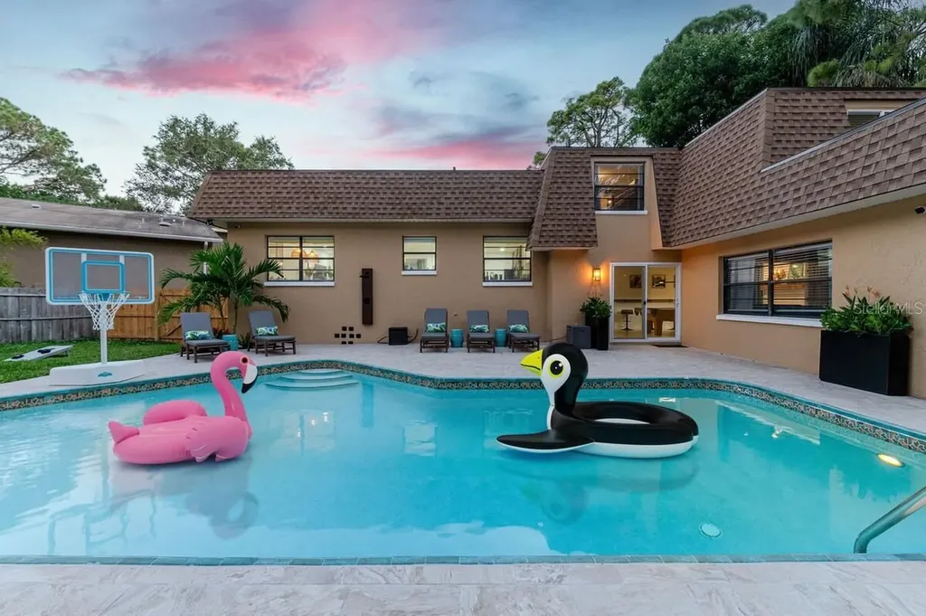 14389 83rd Place Seminole FL 33776