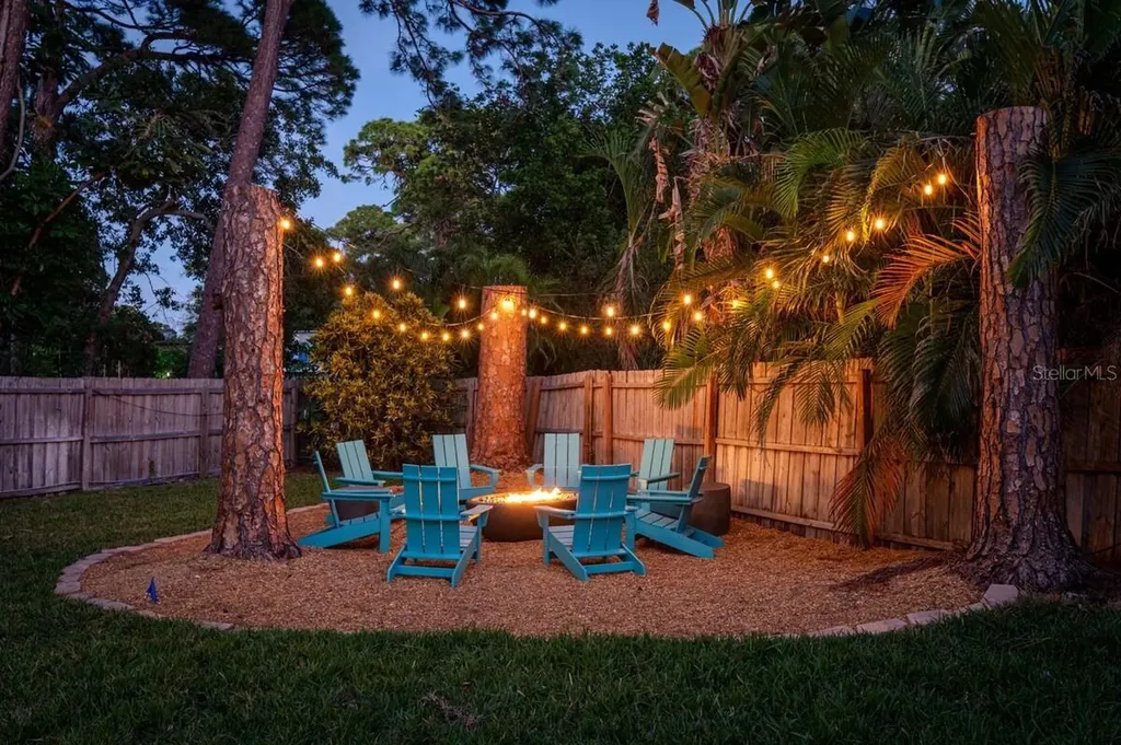 14389 83rd Place Seminole FL 33776