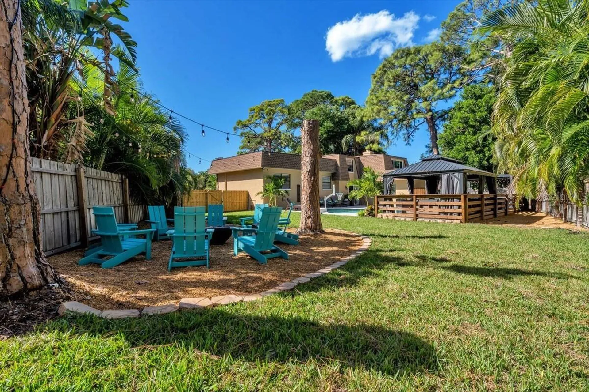 14389 83rd Place Seminole FL 33776