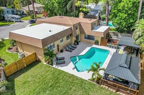 14389 83rd Place Seminole FL 33776