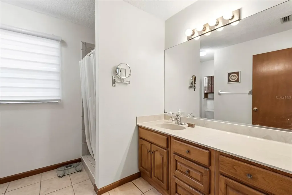 6937 42nd Court E Sarasota FL 34243
