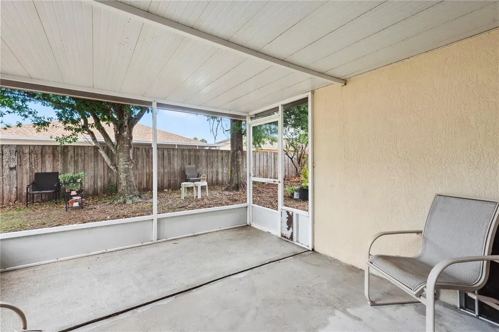 6937 42nd Court E Sarasota FL 34243