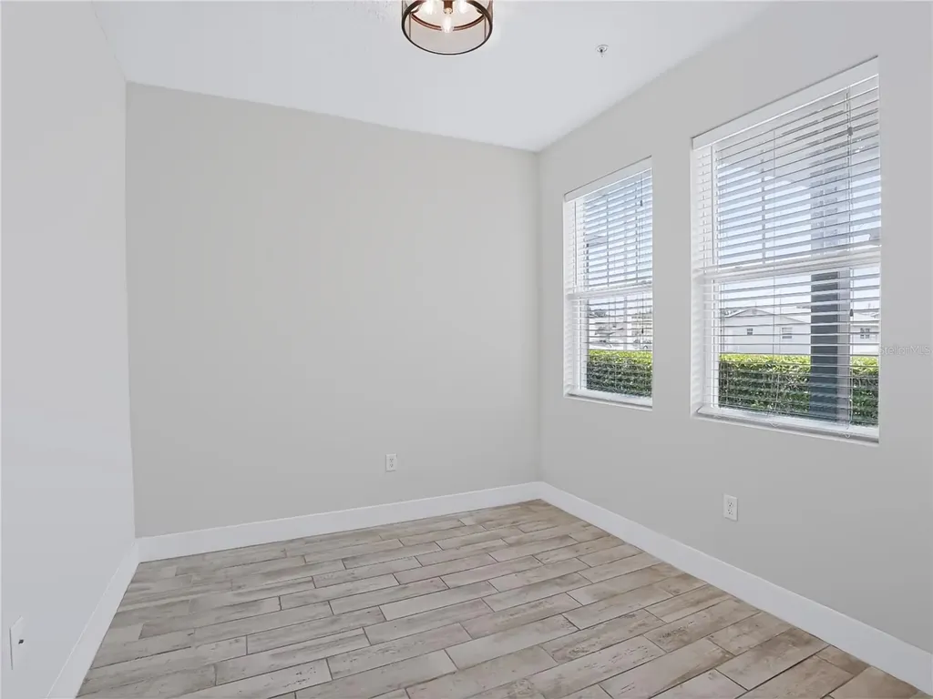 2233 E Kaley Avenue Orlando FL 32806