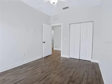 2233 E Kaley Avenue Orlando FL 32806