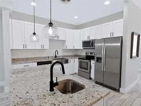 2233 E Kaley Avenue Orlando FL 32806