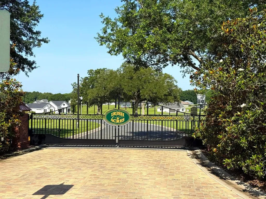 Xx NW 79th Loop Ocala FL 34482