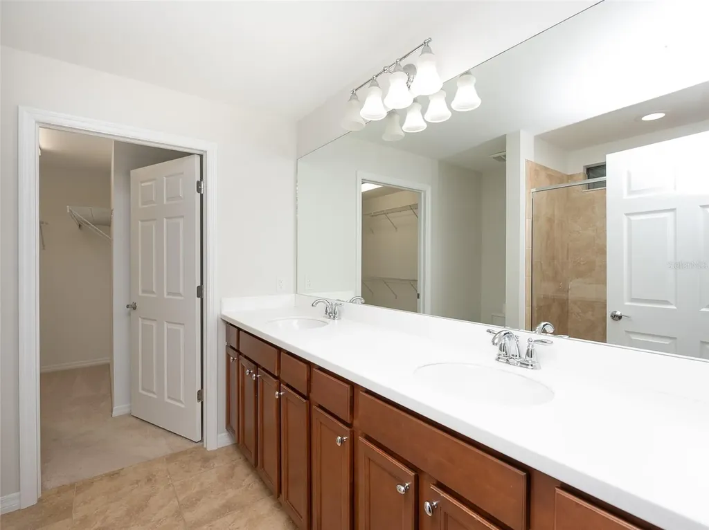 19261 Isadora Venice FL 34293