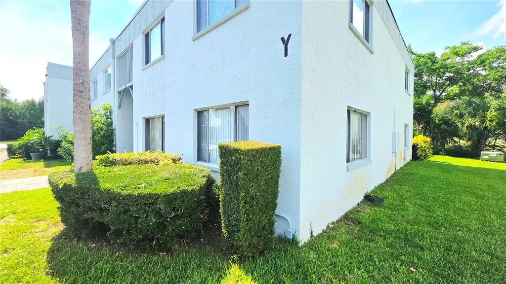 851 N Keene Road Clearwater FL 33755