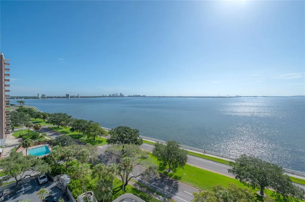 4141 Bayshore Boulevard Tampa FL 33611