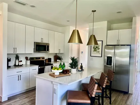 280 Elena Lavin Circle Orlando FL 32807
