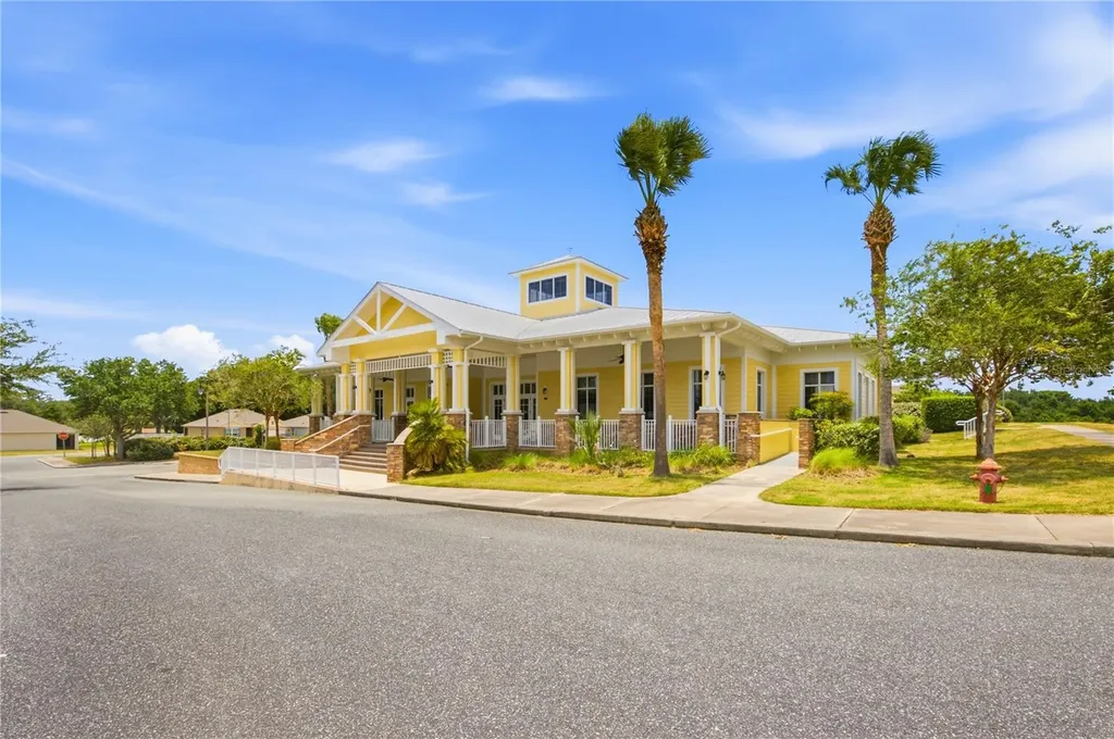 5727 Hiawassee Road Okahumpka FL 34762