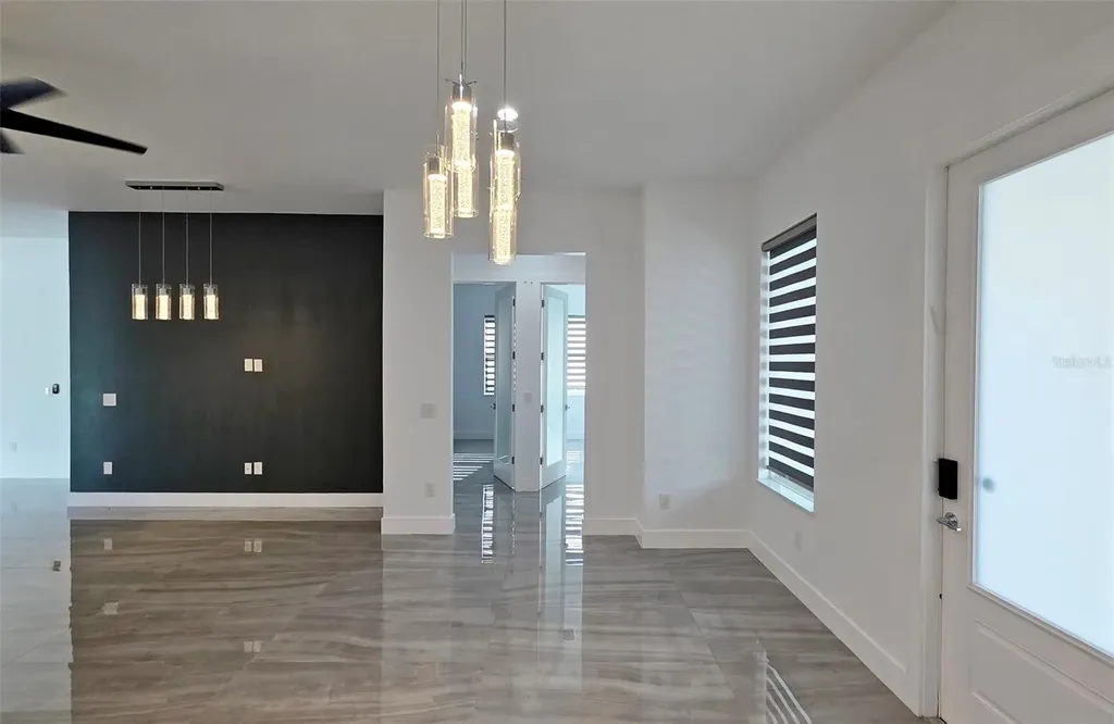 3017 Pine Street Bradenton FL 34208